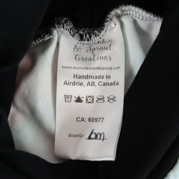 MUNCHKIN & SPROUT CREATIONS shorts, girl's size 6M - Picture 4 of 4